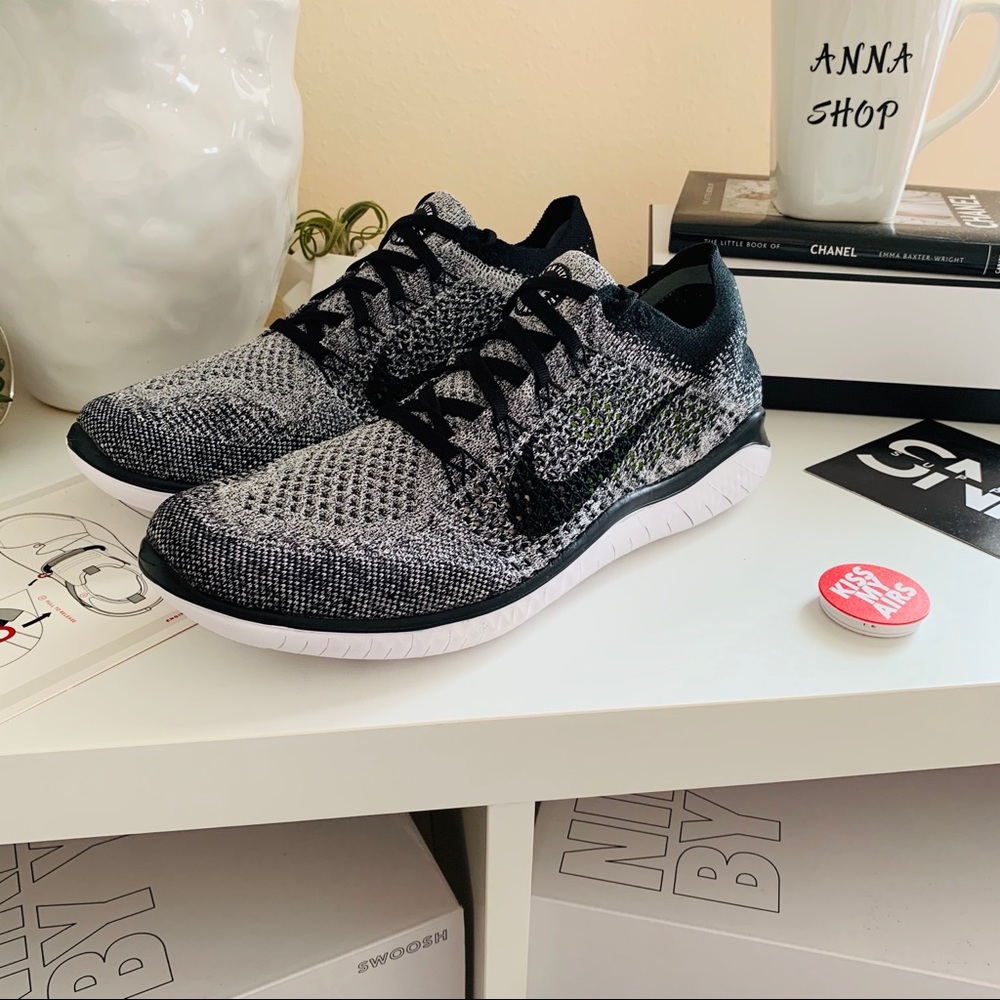 NWT Nike Free RN Flyknit Oreo running shoes - Picture 3 of 10